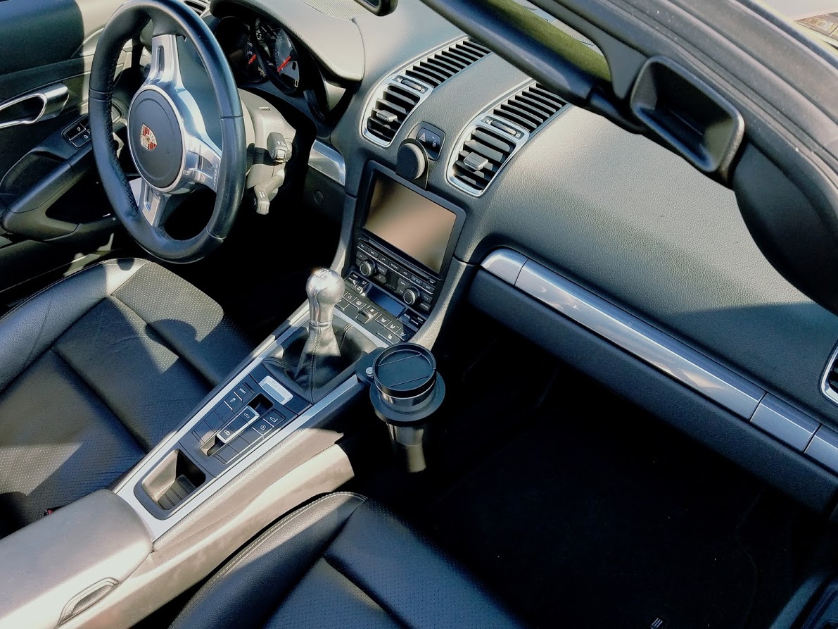 Porsche 911 cup holder